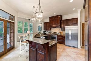 Blue Crab Cottage - 307 Kelsall Ave