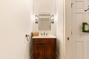 Blue Crab Cottage - 307 Kelsall Ave