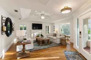 The Southern Whippoorwill - 4226 Fifth Street