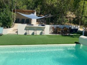 Villas Mas en Pierre avec Piscine, Jacuzzi et sauna : photos des chambres