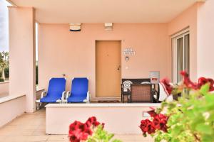 Casa Laranja, Aromas Burgau