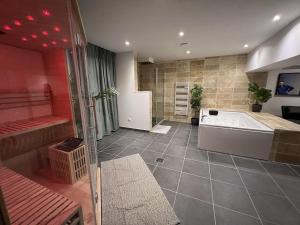 Appartements Appart Spa Privatif Laon : photos des chambres