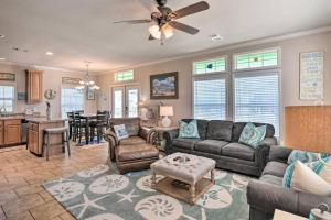 Coastal Heaven - Crystal Beach Relaxing Beach Home