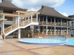 One Oasis A11 Near Sm Mall Mall + Famous Attraction.