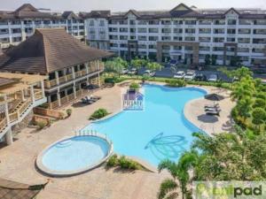 One Oasis A11 Near Sm Mall Mall + Famous Attraction.