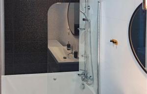 Beautiful Apartment In Koszalin