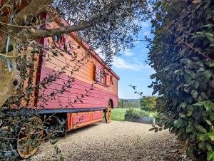 Tentes de luxe Roulotte chez Manon en Luberon : photos des chambres