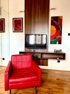 TRIANGLE CITY Apartment 1