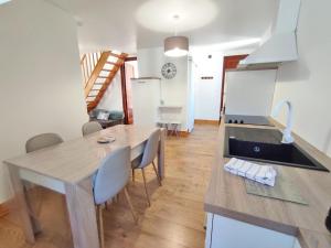 Appartements L'Alexiane, Centre Luchon, parking, wifi : photos des chambres