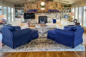 Dobson Getaway with Private Pool and Game Room! - Traphill
