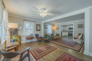 The Eclectic Inn Downtown