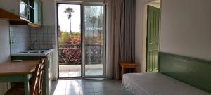 Advanced Apartment with Sea View (2-4 Guests) room in Andromeda Hotel Apartments