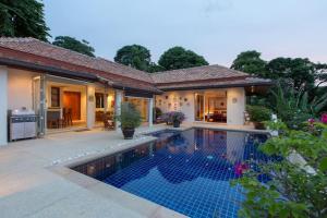 Katamanda villa Moon 3 Bed seaview near Kata Beach