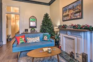 Cincinnati Retreat with Patio and Grill!