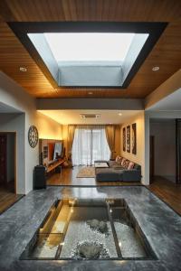 Baan Bua BT17 by Villacarte