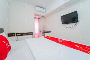 RedLiving Apartemen Green Lake View Cimanggis - WIN Property
