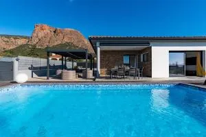 Afa proche Ajaccio, magnifique villa avec piscine privée 8 personnes - Appietto