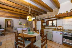 Finca Putxet den Robi Sineu by Mallorca Villa Selection