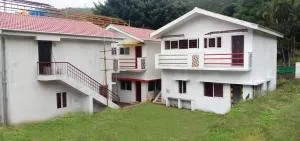 Hotel Five Laurels - Dharmapuri