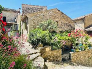 Maisons de vacances Maison de village en pierre : photos des chambres