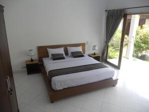 Gili Smile Bungalow