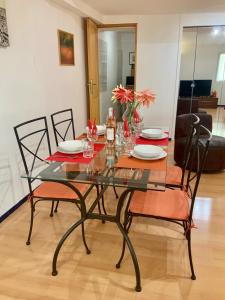 Very cosy flat in heart of Old Town of Nice near beach