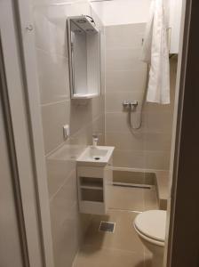 Peaceful and centrally-located with free parking