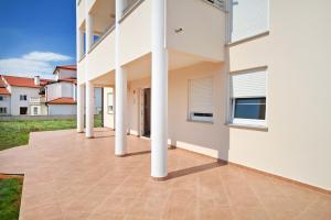 Loren - Mali - Second Floor