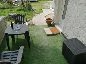 Appartements Appartement Aurore en rez de jardin avec parking gratuit : photos des chambres