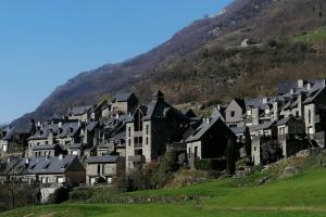 Colorful Appartement near Luz-Saint-Sauveur