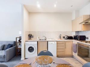 Magnificent 1BDR Apartment in Mersyside