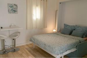 Appartements Studio Neuf, Meuble Options Clim et parking : photos des chambres