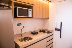 Moderno Estúdio à um bloco da Praia