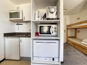 Studio économique 4 pers, ski aux pieds, Les Bruyères - FR-1-178-348