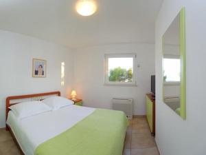 Apartment in Brela with sea view, terrace, air conditioning, WiFi 201-1 