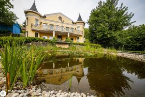 Apartment with Terrace room in Panoráma Birtok