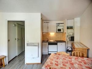 Studio cabine 4 pers, ski aux pieds, vue pistes - FR-1-178-105