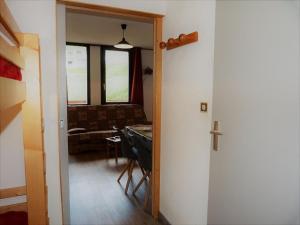 Studio cabine 4 pers, ski aux pieds, parking gratuit - FR-1-178-293