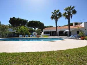 Villa in Vilamoura with Pool near Golf Course