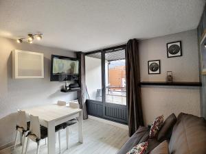 2 pièces rénové 4 pers, pied des pistes, sud-ouest - FR-1-178-73