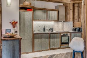 Appart'hotels HOTEL LE VAL D'ISERE : photos des chambres