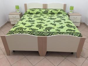 Villa with pool in Punta Prosciutto, 120 m², play area