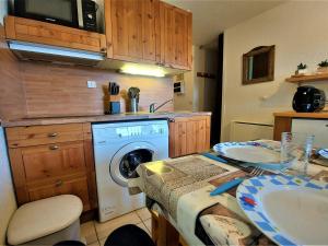 Appartements Studio Samoens, 1 piece, 6 personnes - FR-1-624-62 : photos des chambres