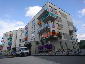 !KOMFORT APARTAMENT KUSTRONIA Garaż Balkon Wanna