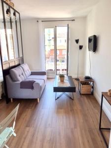 Le Verlaine, studio en centre ville à deux minutes des plages