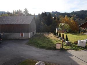 Chalet Neuf Exposé Plein Sud à 600m des Pistes avec Terrasse et Parking - FR-1-623-299
