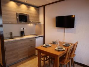 Studio cosy au cœur des Gets, pied des pistes, refait à neuf, idéal famille! - FR-1-623-53