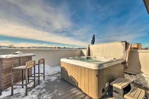 Modern Townhome Rental 1 Mi to Downtown Denver!