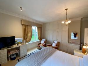 Golborne Manor Bed and Breakfast