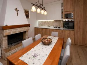 Holiday Home Velini Dvori